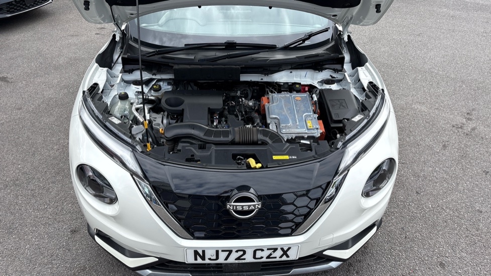 Nissan Juke 1.6 Hybrid Premiere Edition 5dr Auto Hybrid Hatchback - Image 8