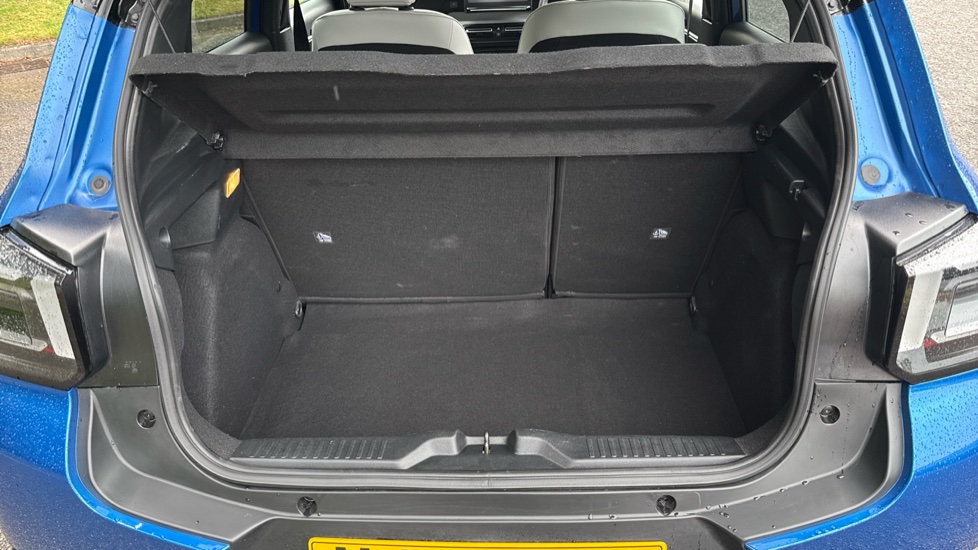 Citroen C3 1.2 Hybrid [110] Max 5dr e-DCS6 Petrol Hatchback - Image 4