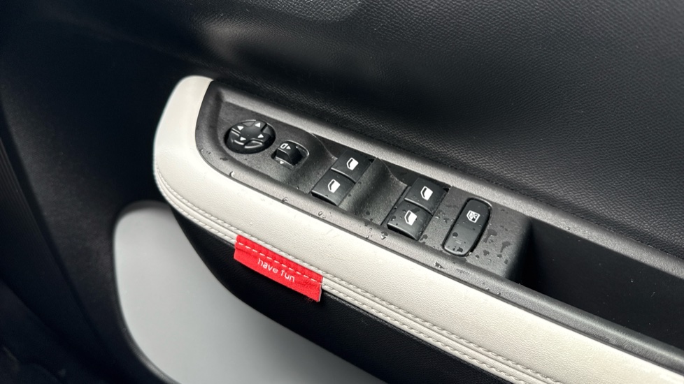 Citroen C3 1.2 Hybrid [110] Max 5dr e-DCS6 Petrol Hatchback - Image 27