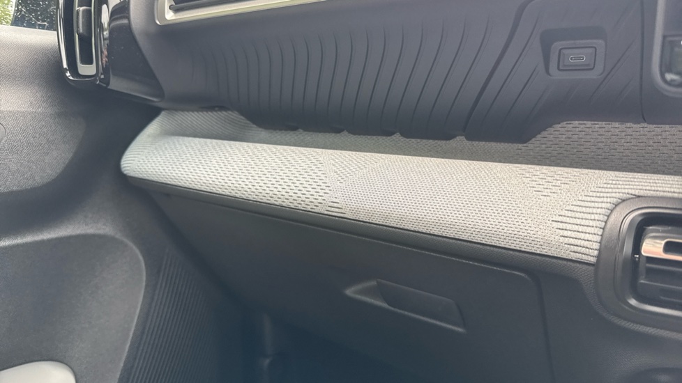 Citroen C3 1.2 Hybrid [110] Max 5dr e-DCS6 Petrol Hatchback - Image 36