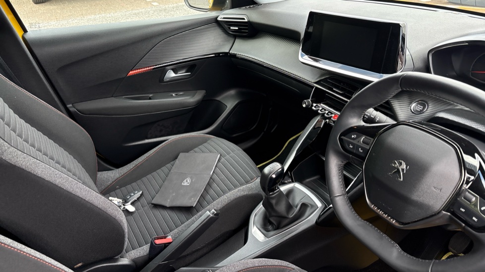 Peugeot 208 1.2 PureTech Active Premium 5dr Petrol Hatchback - Image 14