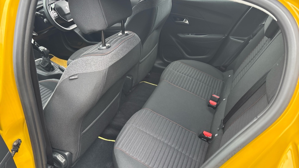 Peugeot 208 1.2 PureTech Active Premium 5dr Petrol Hatchback - Image 16
