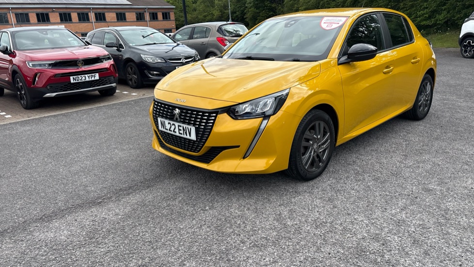 Peugeot 208 1.2 PureTech Active Premium 5dr Petrol Hatchback - Image 27