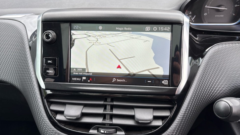 Peugeot 2008 1.2 PureTech Allure Premium 5dr [Start Stop] Petrol Estate - Image 12