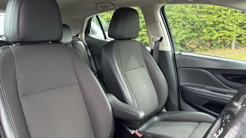 Vauxhall Mokka X 1.4T Griffin 5dr Petrol Hatchback - Image 21