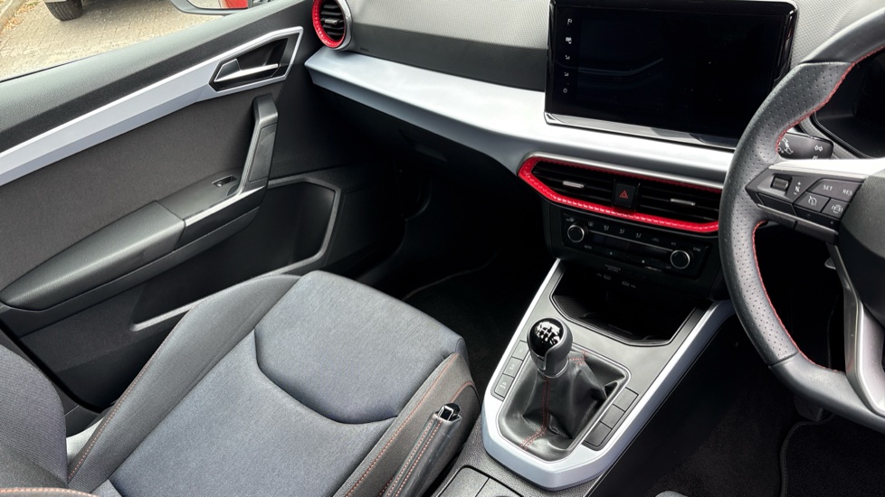 SEAT Arona 1.0 TSI 110 FR 5dr Petrol Hatchback - Image 14