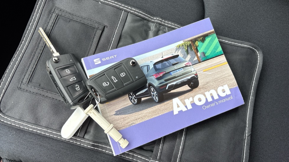 SEAT Arona 1.0 TSI 110 FR 5dr Petrol Hatchback - Image 19