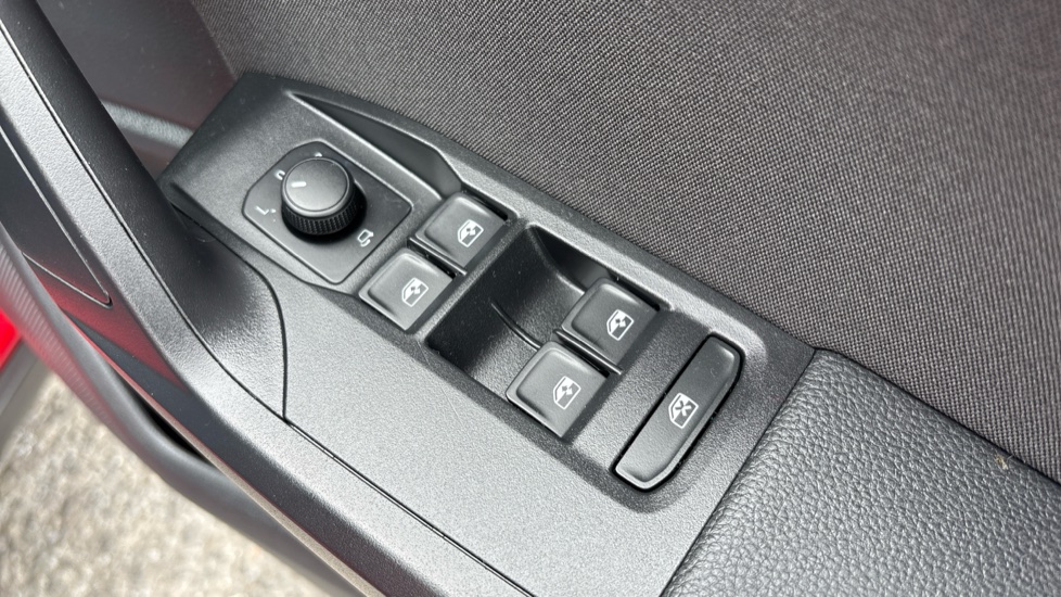 SEAT Arona 1.0 TSI 110 FR 5dr Petrol Hatchback - Image 25