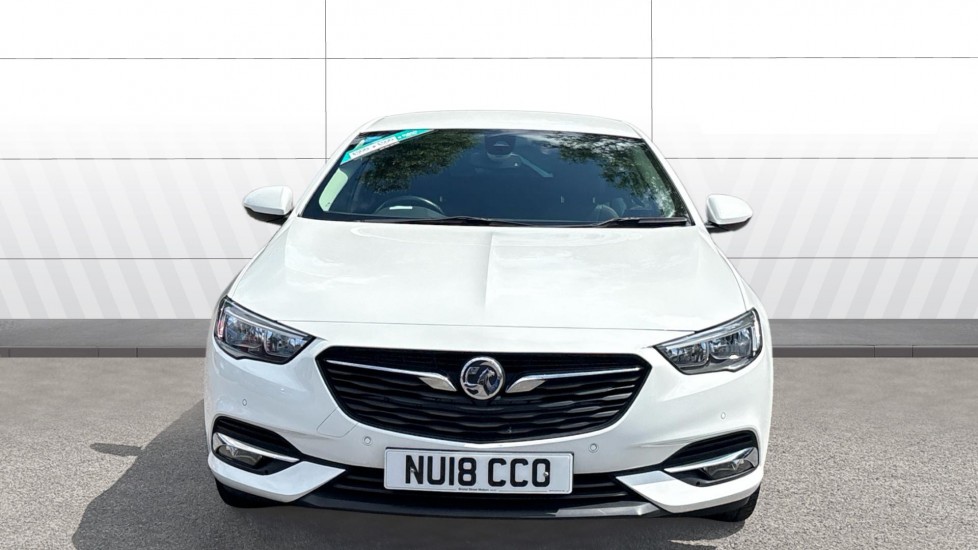 Vauxhall Insignia 1.5T SRi 5dr Petrol Hatchback - Image 3