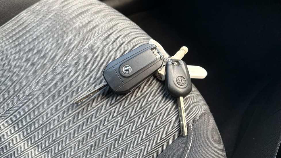 Vauxhall Corsa 1.2 SE Premium 5dr Petrol Hatchback - Image 20