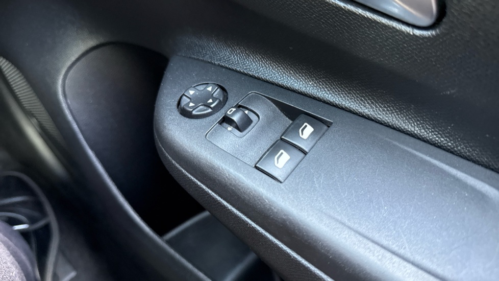 Vauxhall Corsa 1.2 SE Premium 5dr Petrol Hatchback - Image 26