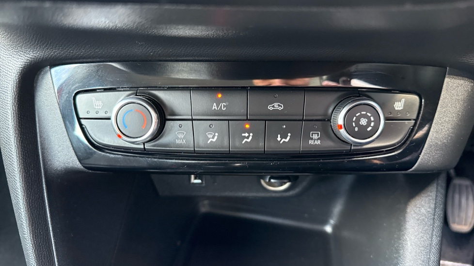 Vauxhall Corsa 1.2 SE Premium 5dr Petrol Hatchback - Image 29