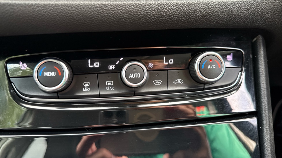 Vauxhall Grandland 1.2 Turbo Ultimate 5dr Petrol Hatchback - Image 26
