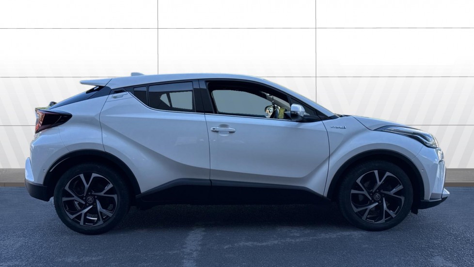 Toyota C-HR 2.0 Hybrid Design 5dr CVT Hybrid Hatchback - Image 5