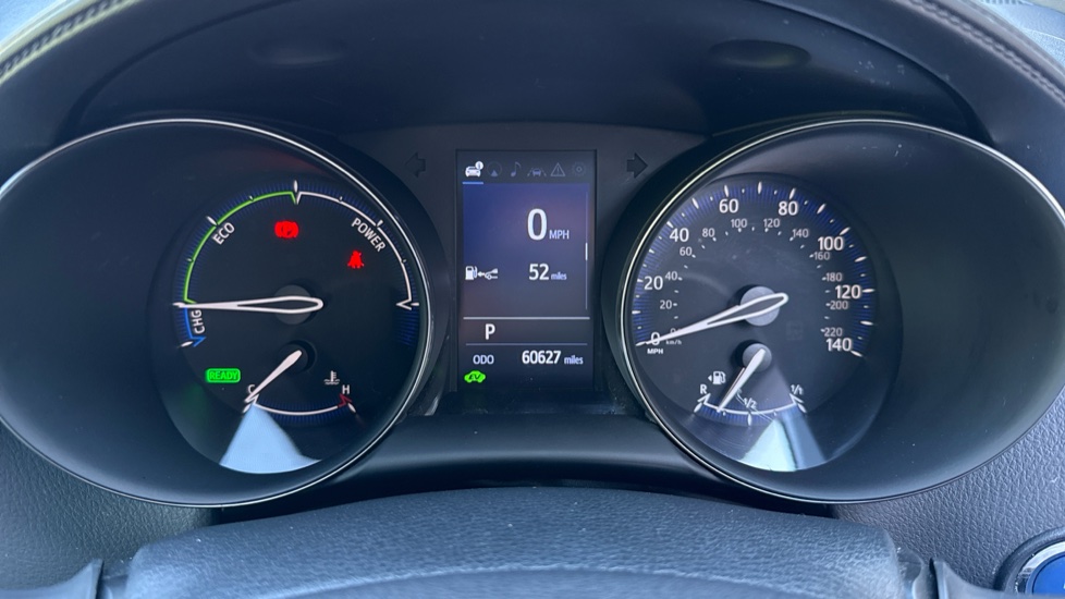 Toyota C-HR 2.0 Hybrid Design 5dr CVT Hybrid Hatchback - Image 18