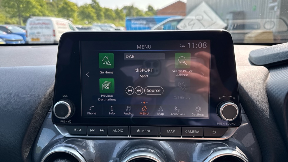 Nissan Juke 1.0 DiG-T 114 N-Connecta 5dr DCT Petrol Hatchback - Image 12