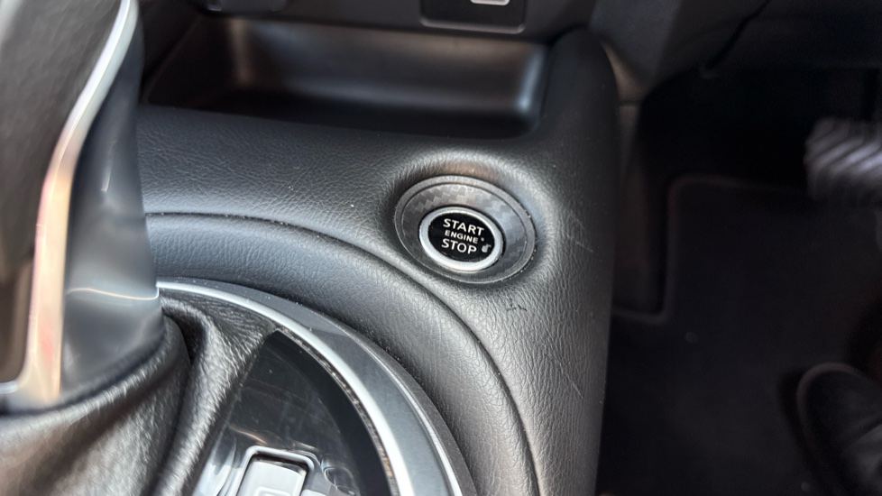 Nissan Juke 1.0 DiG-T 114 N-Connecta 5dr DCT Petrol Hatchback - Image 24