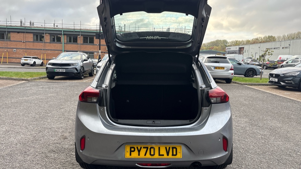 Vauxhall Corsa 1.2 SE Premium 5dr Petrol Hatchback - Image 4