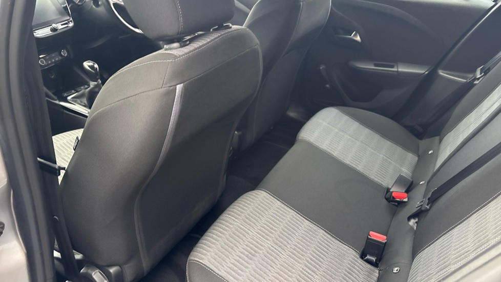 Vauxhall Corsa 1.2 SE Premium 5dr Petrol Hatchback - Image 16