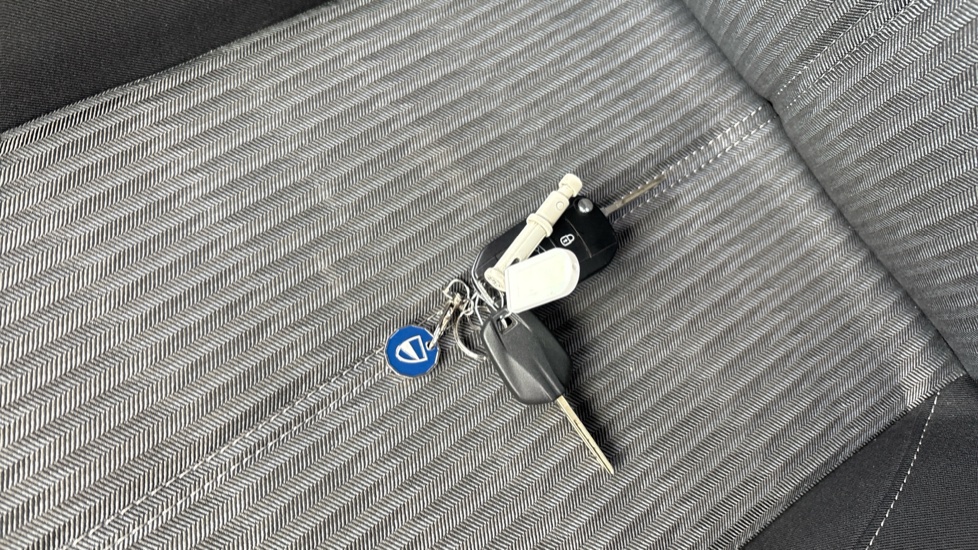 Vauxhall Corsa 1.2 SE Premium 5dr Petrol Hatchback - Image 20