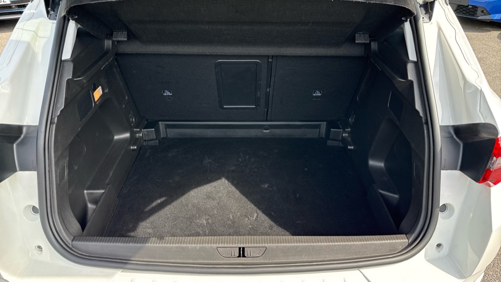 Vauxhall Grandland 1.2 Turbo Ultimate 5dr Petrol Hatchback - Image 4