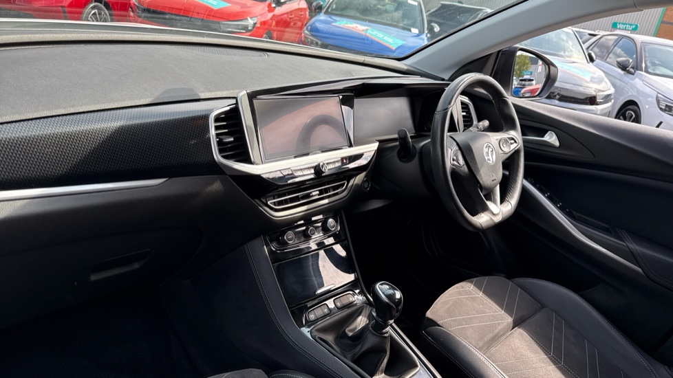 Vauxhall Grandland 1.2 Turbo Ultimate 5dr Petrol Hatchback - Image 9