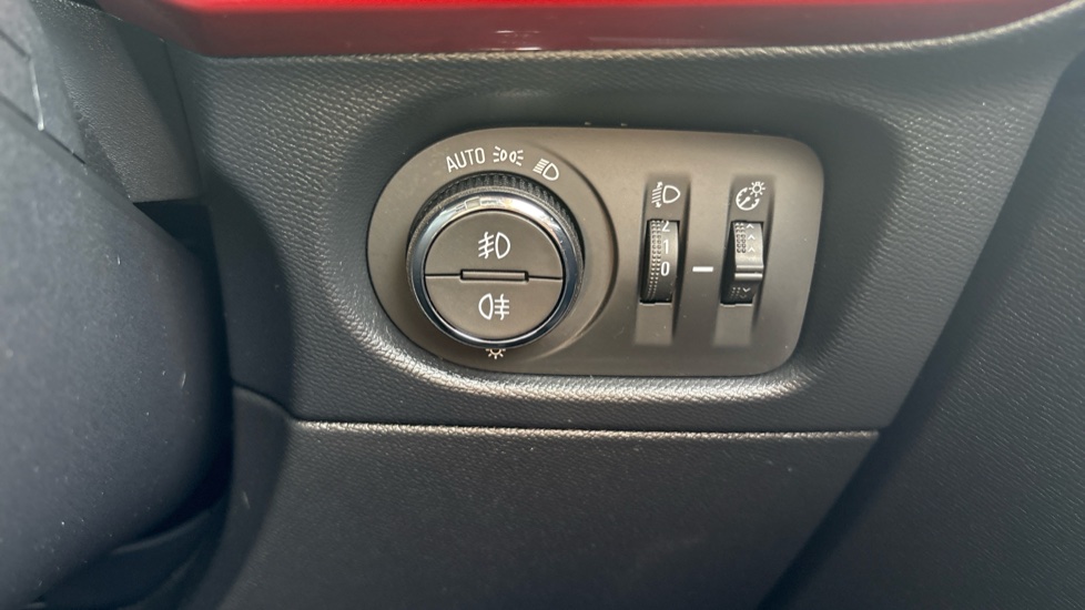 Vauxhall Mokka 100kW GS 50kWh 5dr Auto Electric Hatchback - Image 35