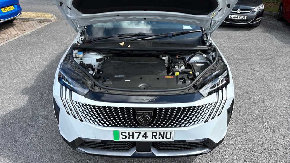 Peugeot 3008 157kW GT 73kWh 5dr Auto Electric Estate - Image 8