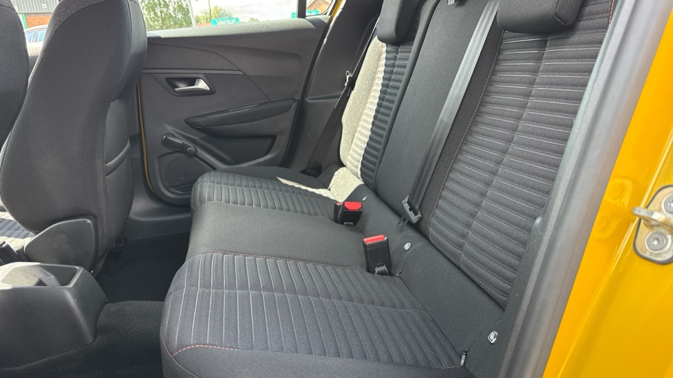 Peugeot 208 1.2 PureTech 100 Active 5dr EAT8 Petrol Hatchback - Image 16
