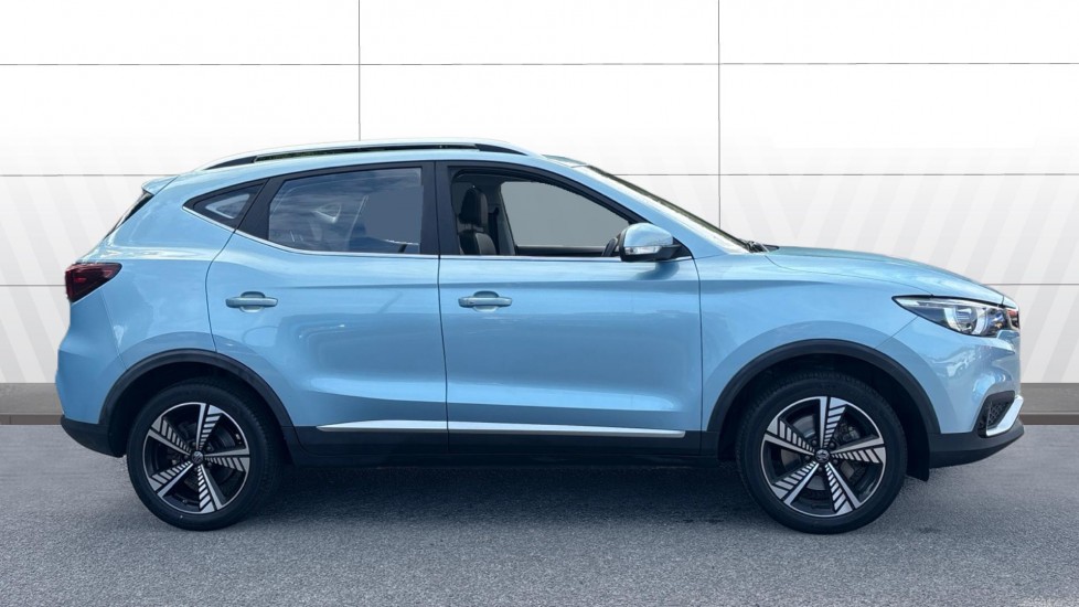 MG ZS 105kW Exclusive EV 45kWh 5dr Auto Electric Hatchback - Image 5