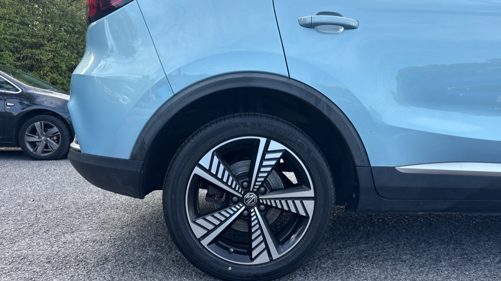 MG ZS 105kW Exclusive EV 45kWh 5dr Auto Electric Hatchback - Image 7