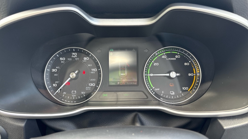 MG ZS 105kW Exclusive EV 45kWh 5dr Auto Electric Hatchback - Image 18