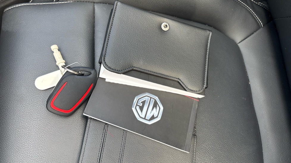 MG ZS 105kW Exclusive EV 45kWh 5dr Auto Electric Hatchback - Image 19