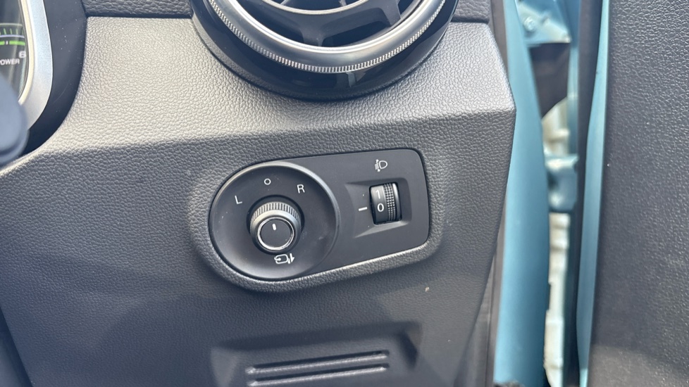 MG ZS 105kW Exclusive EV 45kWh 5dr Auto Electric Hatchback - Image 33