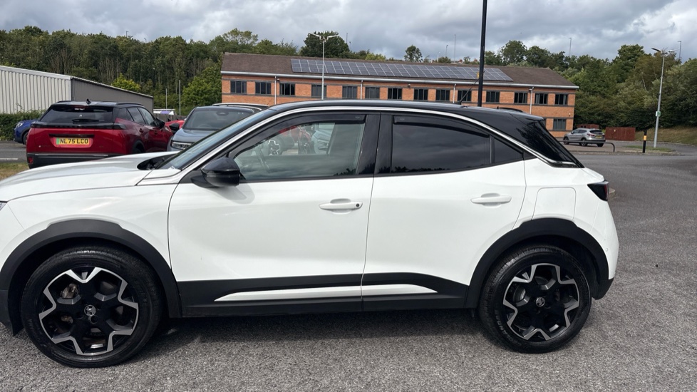 Vauxhall Mokka 100kW Ultimate 50kWh 5dr Auto Electric Hatchback - Image 26