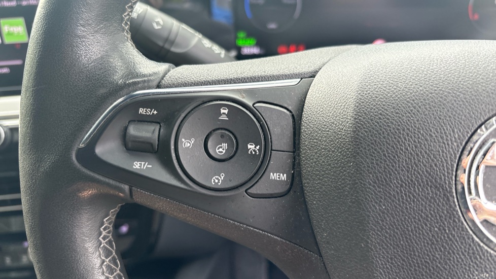Vauxhall Mokka 100kW Ultimate 50kWh 5dr Auto Electric Hatchback - Image 39