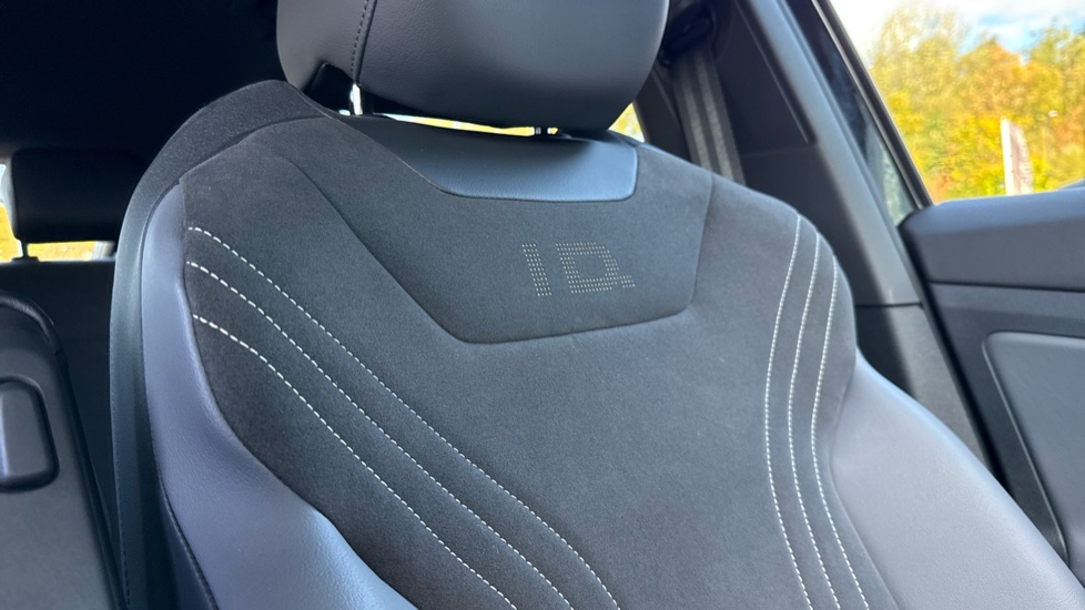 Volkswagen ID.5 210kW Match Pro 77kWh 5dr Auto Electric Coupe - Image 35