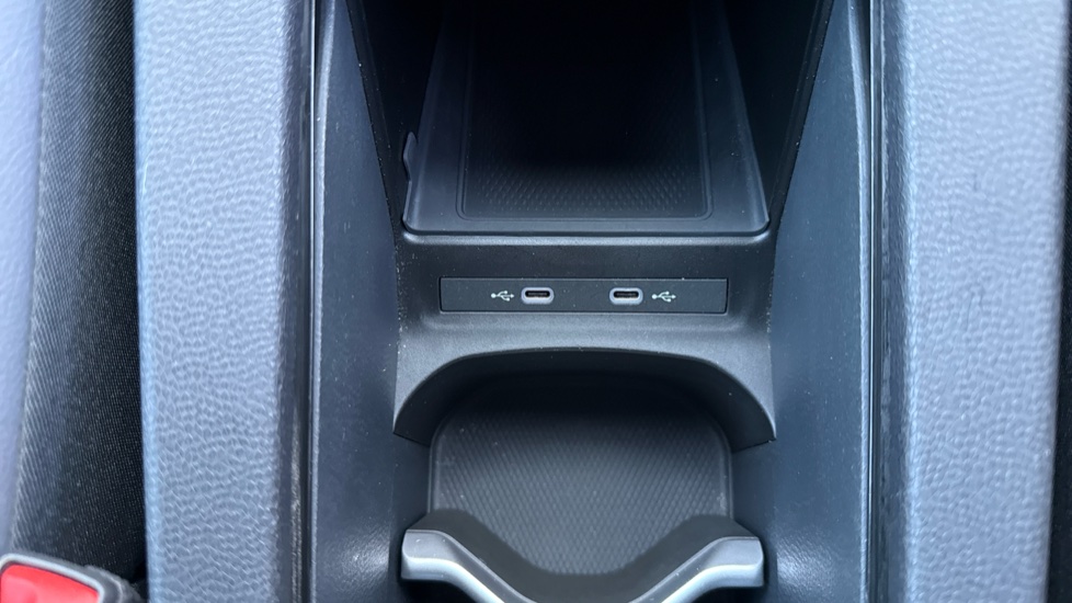 Volkswagen ID.5 210kW Match Pro 77kWh 5dr Auto Electric Coupe - Image 36