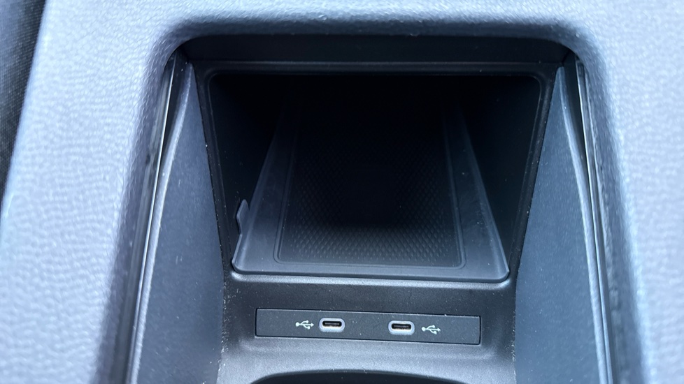 Volkswagen ID.5 210kW Match Pro 77kWh 5dr Auto Electric Coupe - Image 37