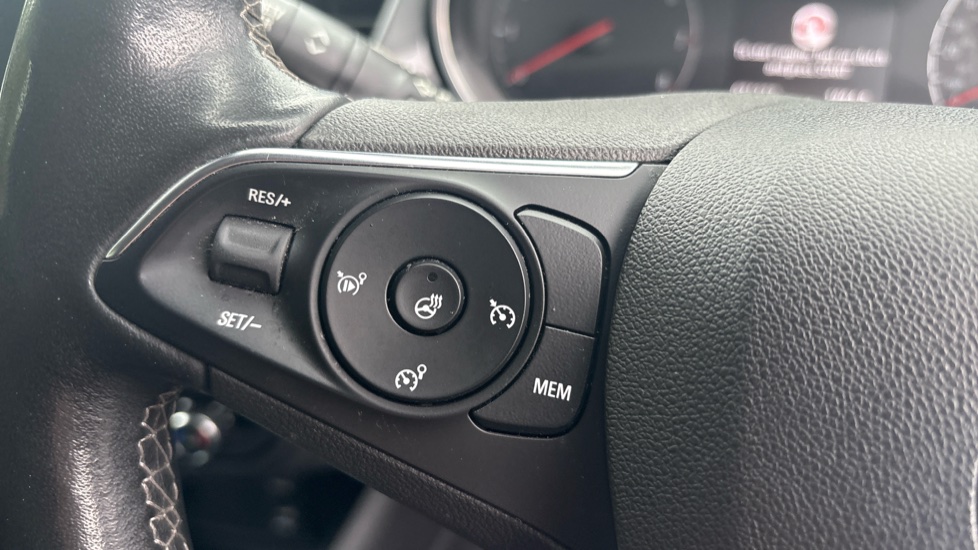 Vauxhall Crossland 1.2 Turbo Ultimate 5dr Petrol Hatchback - Image 36