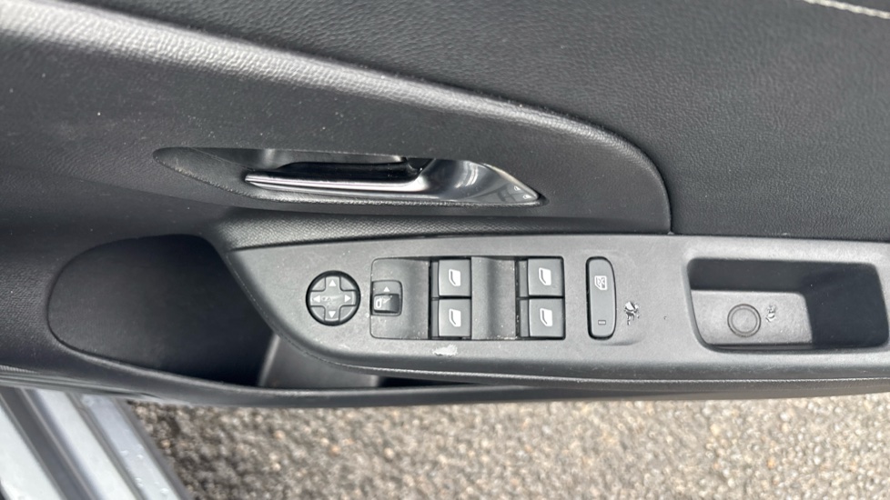 Vauxhall Corsa 1.2 GS 5dr Petrol Hatchback - Image 32