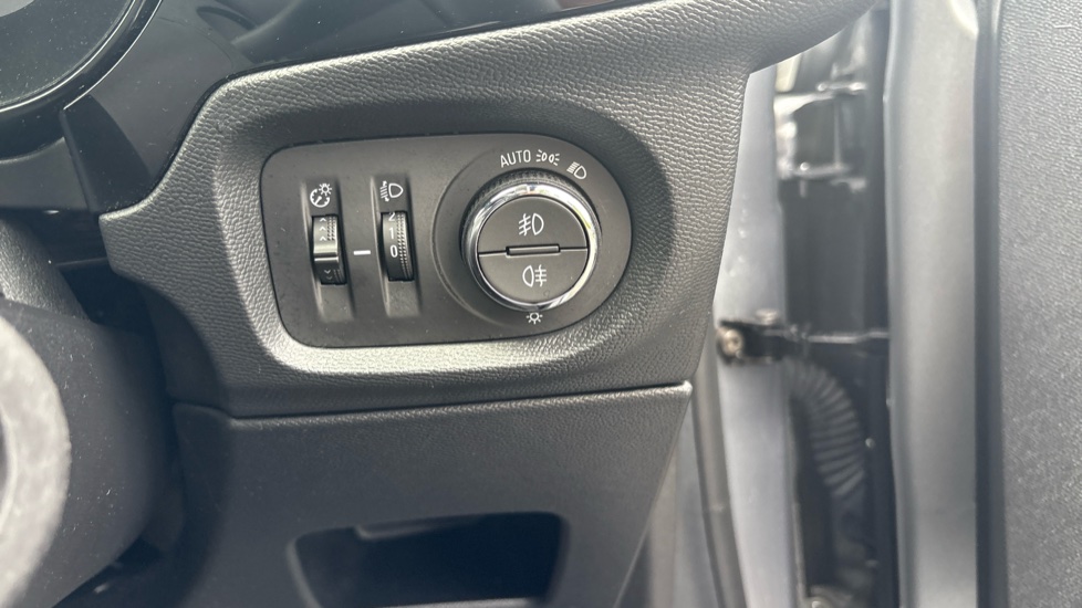 Vauxhall Corsa 1.2 GS 5dr Petrol Hatchback - Image 33