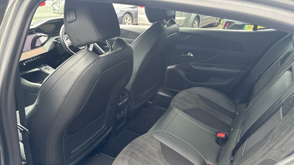 Peugeot 408 1.2 PureTech GT 5dr EAT8 Petrol Hatchback - Image 16