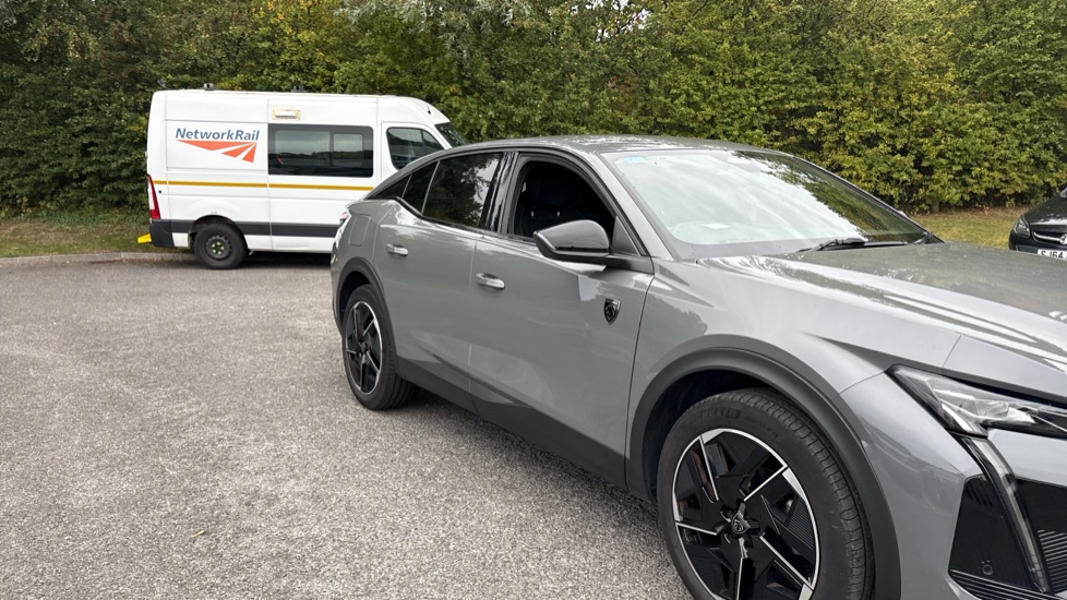 Peugeot 408 1.2 PureTech GT 5dr EAT8 Petrol Hatchback - Image 33