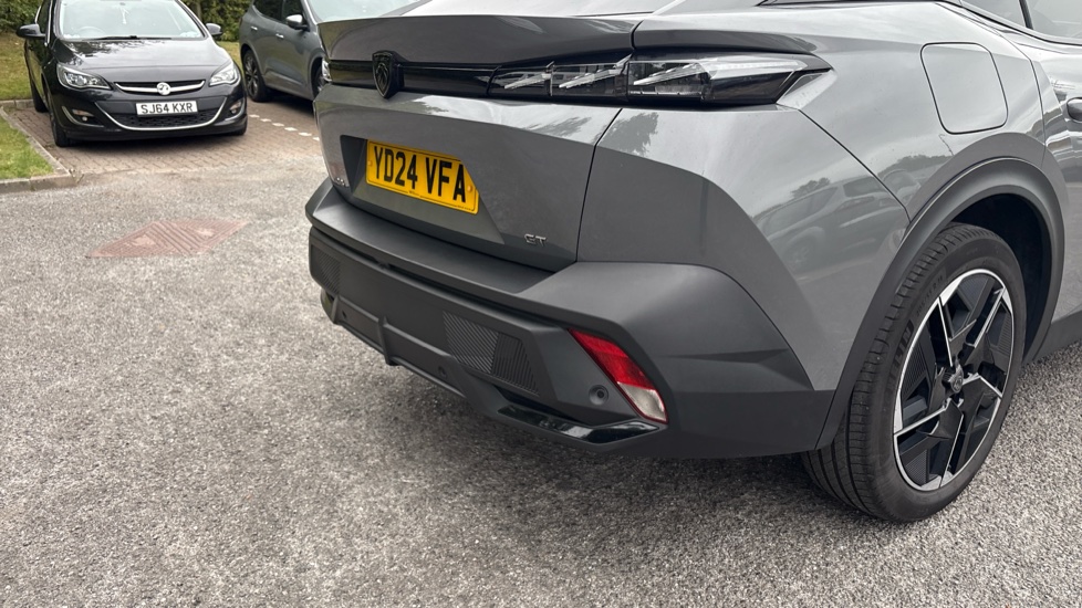 Peugeot 408 1.2 PureTech GT 5dr EAT8 Petrol Hatchback - Image 35