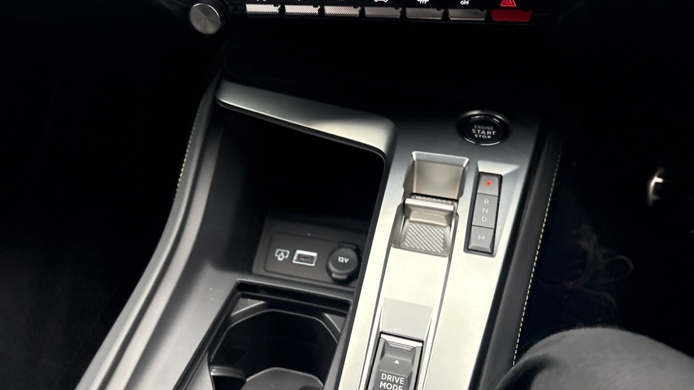 Peugeot 408 1.2 PureTech GT 5dr EAT8 Petrol Hatchback - Image 46