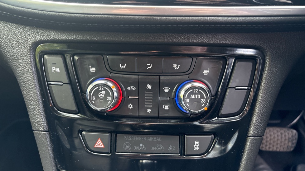 Vauxhall Mokka X 1.4T Elite 5dr Auto Petrol Hatchback - Image 35