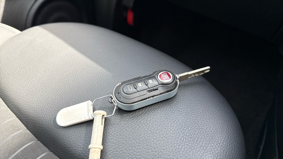 Fiat 500 1.0 Mild Hybrid Rock Star 3dr Petrol Hatchback - Image 20