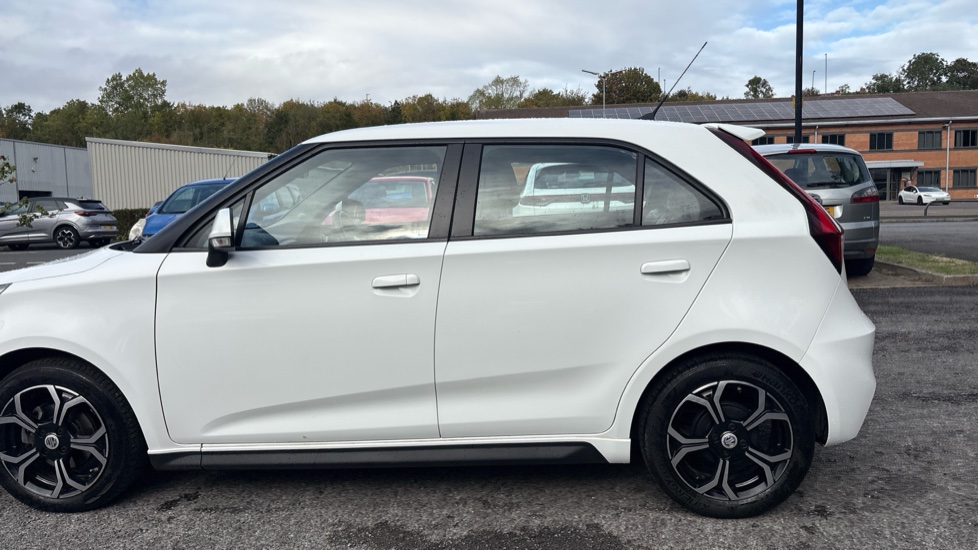 MG MG3 1.5 VTi-TECH Exclusive 5dr [Navigation] Petrol Hatchback - Image 25