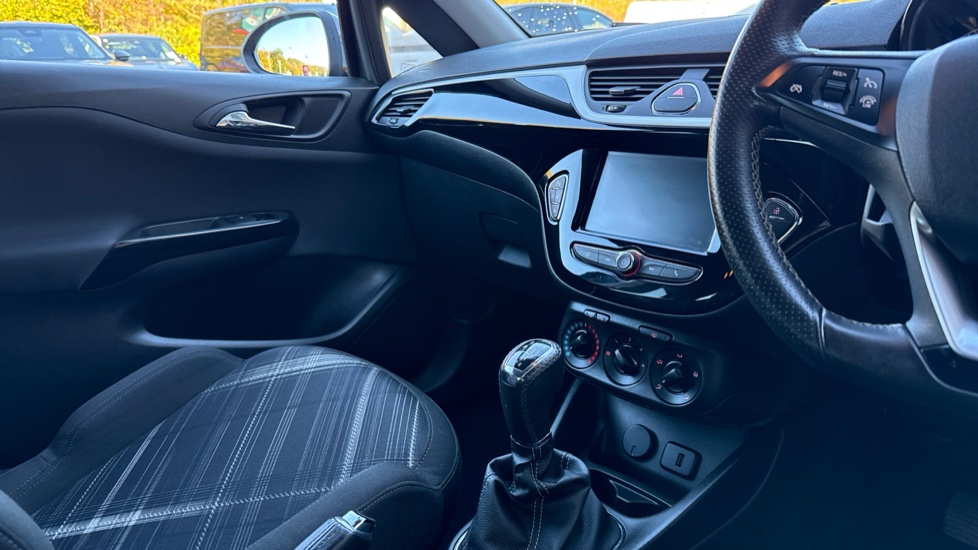 Vauxhall Corsa 1.4 Limited Edition 5dr Petrol Hatchback - Image 14